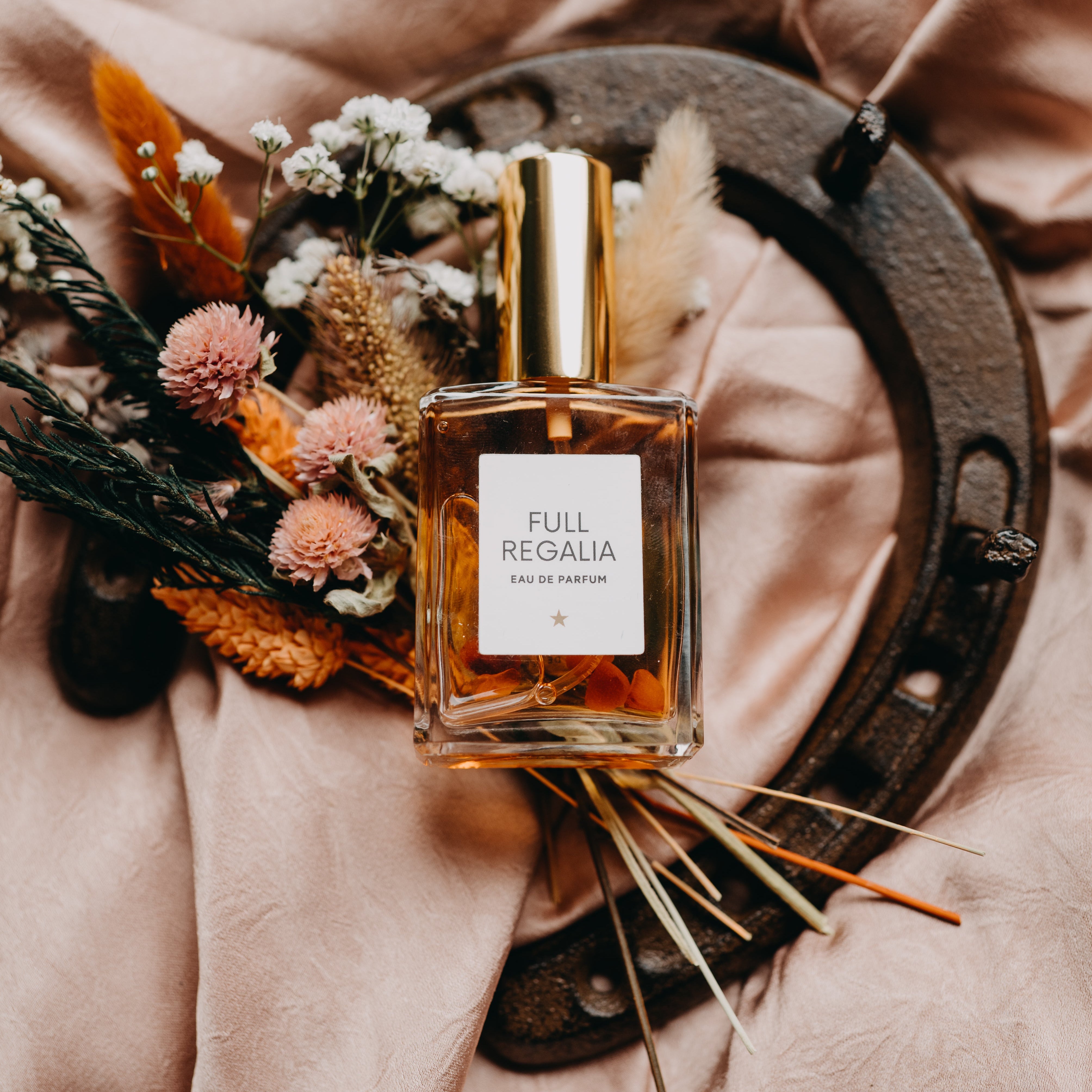 Vanilla, musk and jasmineA sweet and sexy vanilla perfume by