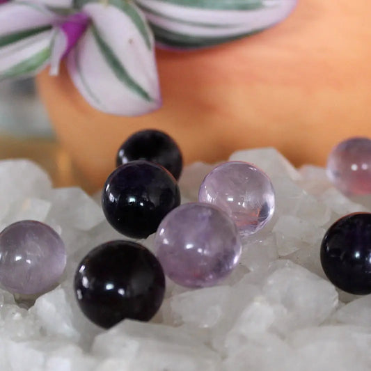 Crystal Pocket Spheres