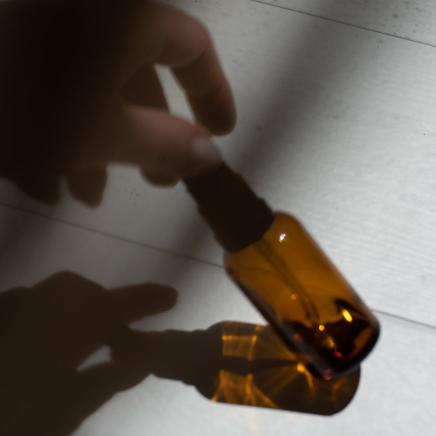 amber dropper bottle